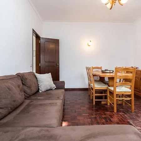 Flat On Center